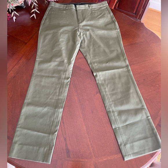 Banana Republic Factory Curvy Sloan Slim Pant - Picture 5 of 9